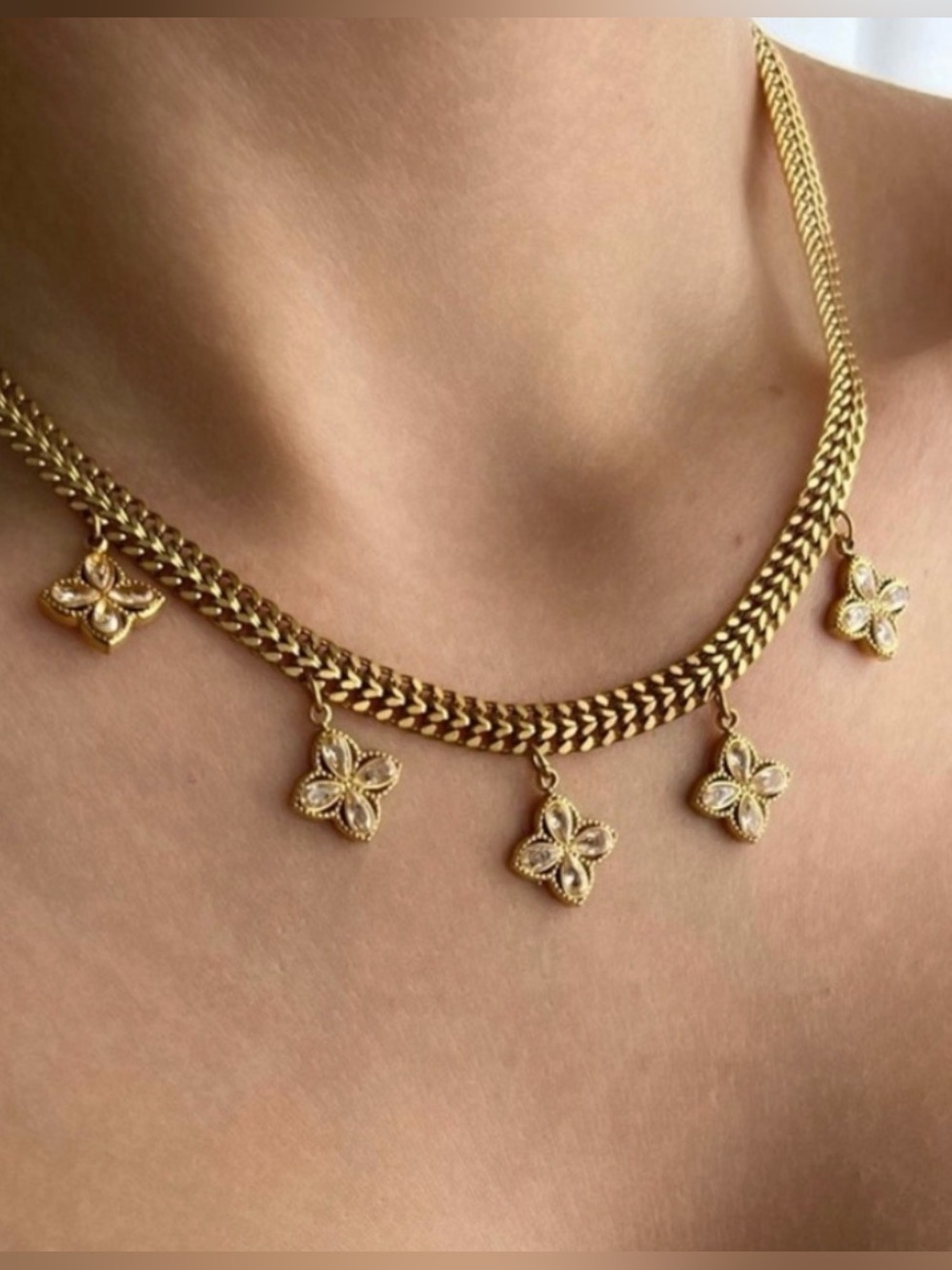Gold Flower Clover Dangle Choker Necklace - Women's Jewelry